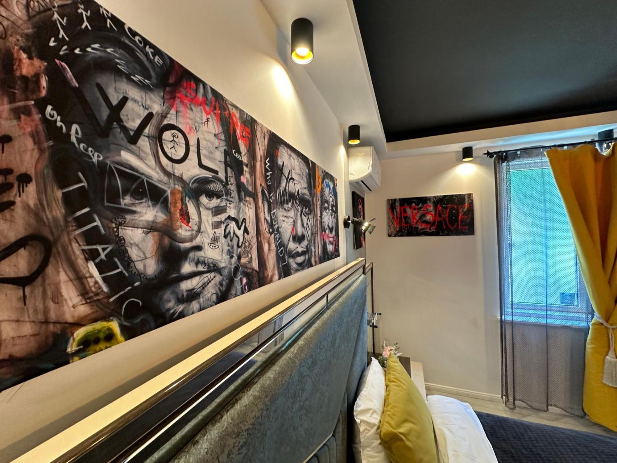 The Fame - Modern Studio In Top Location & Parking Craiova Kültér fotó